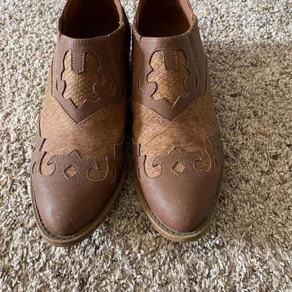 EUC Coconuts by Matisse, size 7.5 - Picture 4 of 6